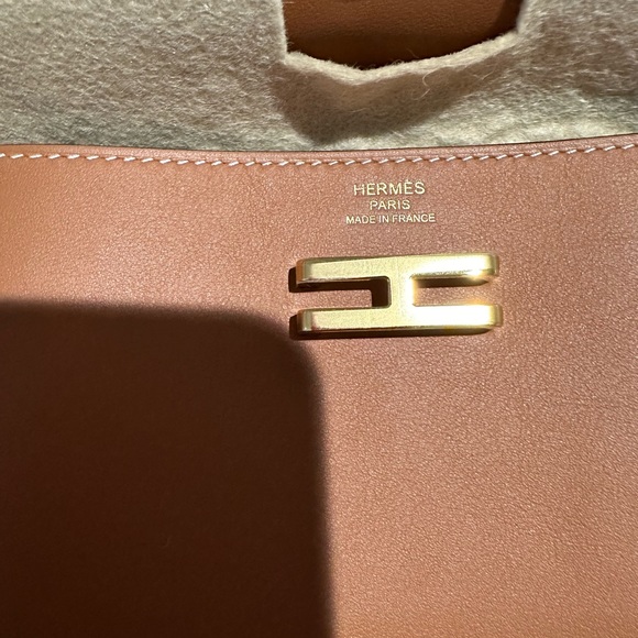 Brand New Hermes Elan 24 Belt Bag🤎 - Picture 11 of 16